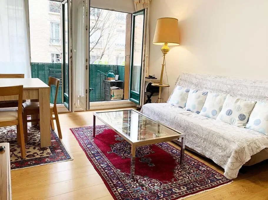 Cozy Apartment 70M2 Paris 0*,  França
